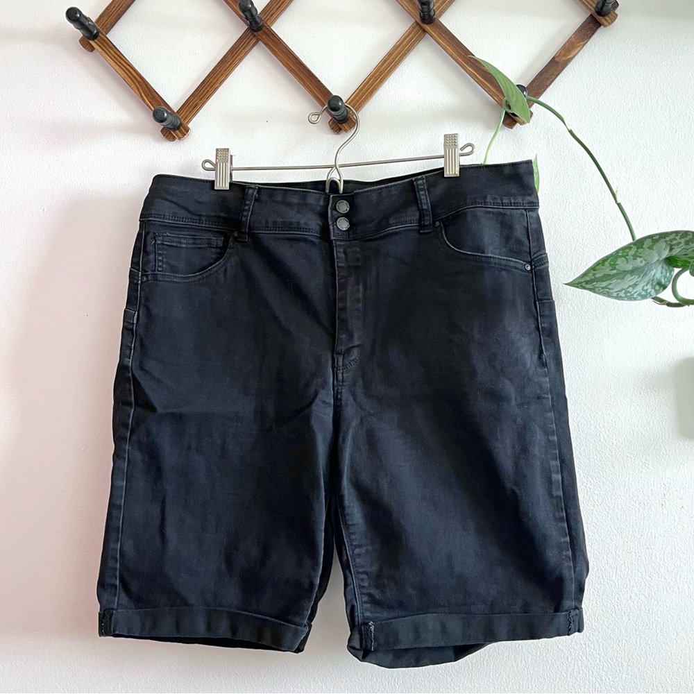 3X Black Stretchy Denim Bermuda Shorts